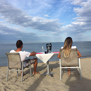 Cena romantica in riva al mare